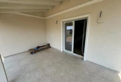 Casă cu 4 camere în Favorit - 2