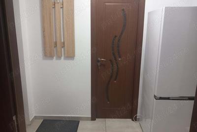 Inchiriez garsoniera - 2