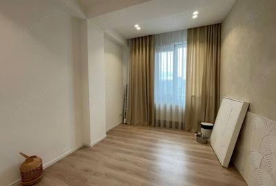 Apartament cu 2 camere decomandat în Apărătorii Patriei