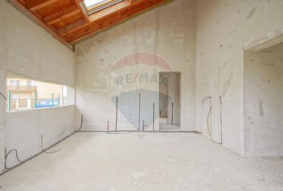 Casa spatioasa la gri, 4 camere, 3 bai, teren 500 mp - zona Bartolomeu - 15