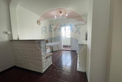 Apartament cu 2 camere decomandat în Decebal - 6