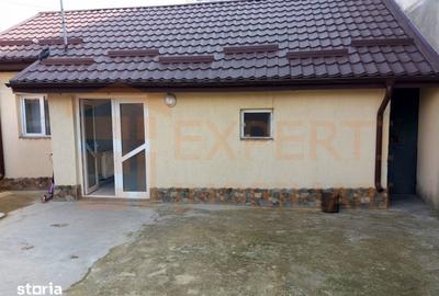 Casă cu 2 camere cu Canalizare în Central - 3
