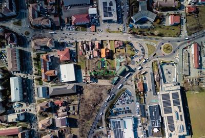 Casă individuală cu 7 camere cu Canalizare în Cartierul Nord - 12