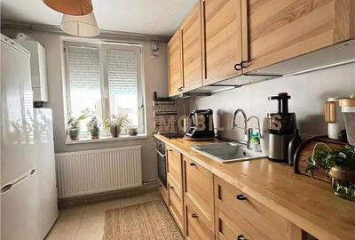Apartament 3 camere Bd Bucuresti