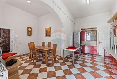 Apartament cu 3 camere semidecomandat, mobilat în Boul Roșu - 10