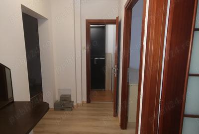 3 camere, decomandat et. 2, centrala proprie 2025. Mircea Voda - Octavian Goga - Nerva Traian - 4