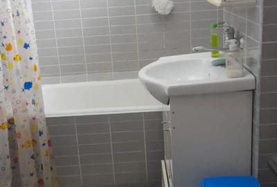 Inchiriere apartament 3 camere spa?ios, decomandat, situat in zona 1 Mai mobilat si utilat - 2