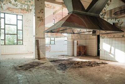 Spa?iu industrial de 1,970 - 12