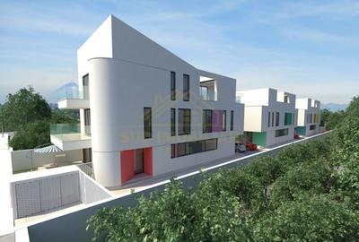 Casă individuală cu 7 camere în Central