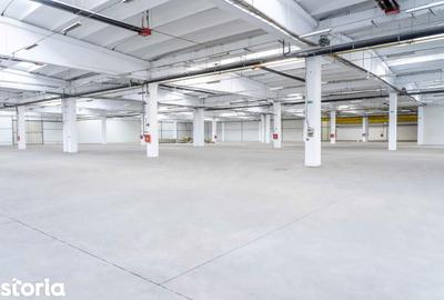 Spațiu comercial, de 4,500 mp, în Est
