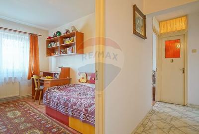Apartament cu 3 camere decomandat, mobilat în Central - 10