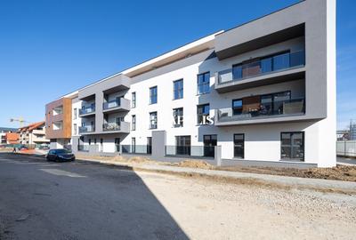 Apartament cu 2 camere decomandat în Tractorul - 20