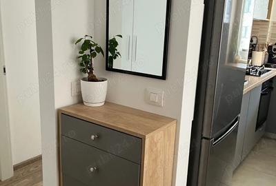 Apartament cu 2 camere decomandat în Tractorul - 2