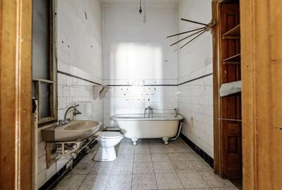 VÂNDUT! Apartament cu 4 Camere în Palatul Bohuș, Arad - 12