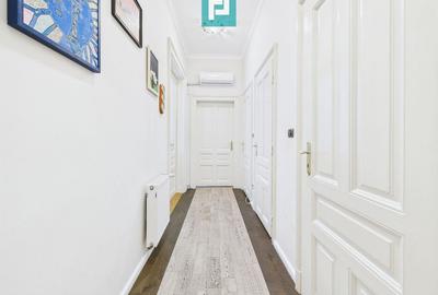 Apartament cu 3 camere semidecomandat în Central - 16