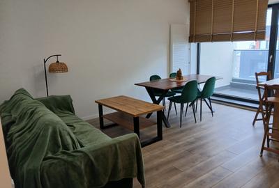 Apartament cu 2 camere decomandat în Noua
