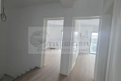 Duplex cu 4 camere decomandat cu Canalizare în Bucium - 4