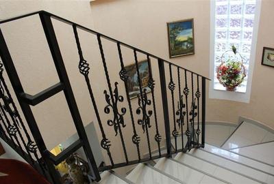 VANZARE VILA IN BRASOV, CARTIER STUPINI - 13