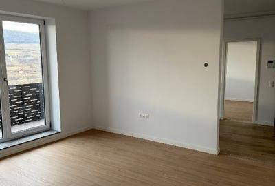 Apartament de vanzare, 3 camere, boxa inclusa, parcare - 4