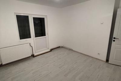 Apartament cu 3 camere decomandat în Tomești - 5