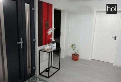 Casă cu 3 camere cu Teren 770 Mp în Costinești - 9