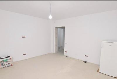 Apartament cu 3 camere decomandat în Tineretului - 2