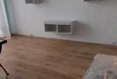 Garsonieră decomandată în Andronache