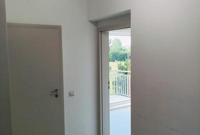 Garsoniera decomandata 46mp utili + loc de parcare subteran zona Tractorul - 5