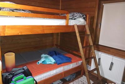 Casă cu 3 camere cu Teren 2000 Mp în Central - 2