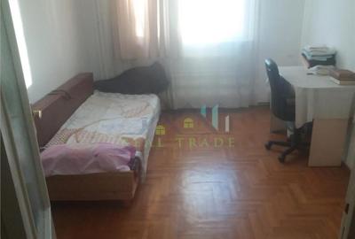 Apartament 4 camere etajul 1 Tractorul - 4