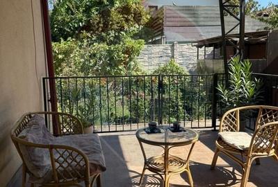 Casa / Vila cu 9 camere de vanzare in zona 1 Mai - 28