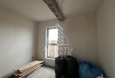 DE VANZARE casa alipita in Covaci cu curte mare - 5