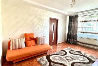 Apartament cu 3 camere semidecomandat în Romanești - 1