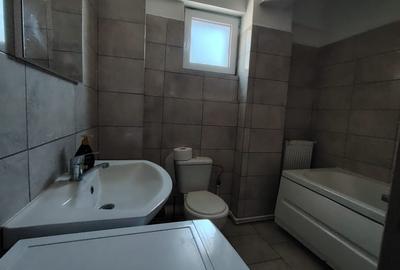 Apartament cu doua camere, decomandat, Rediu, etajul 1/3 - 4