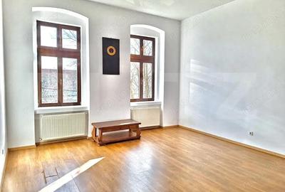 Apartament cu 4 camere decomandat în Central - 12