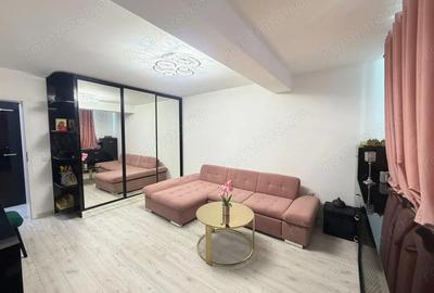 Garsonieră decomandată în Central - 2