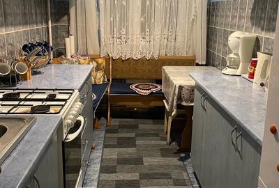 Apartament cu 4 camere decomandat în Central - 2