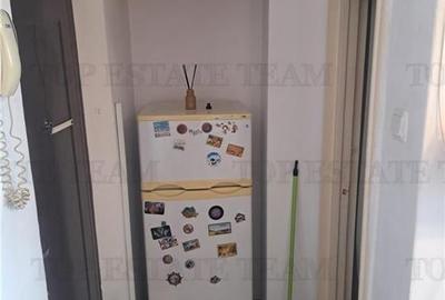 Garsoniera de vanzare in zona Favorit, mobilat si utiliat