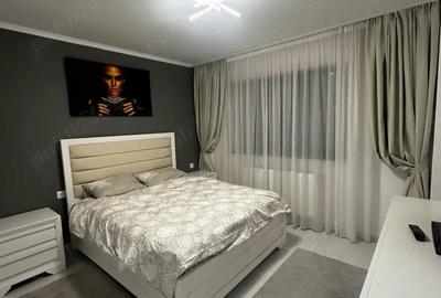 Apartament cu 3 camere decomandat în Teilor - 3