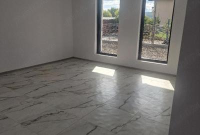 Casă cu Teren 500 Mp în Muntenii de Jos - 1