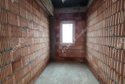 Casă individuală cu 4 camere cu Canalizare în Șelimbăr - 6