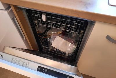 Coresi Avantgarden, apart. cu doua camere, loc de parcare, boxa, mobilat, utilat Coresi Avantgarden, apart. cu doua camere, loc de parcare, boxa, mobilat, utilat - 11