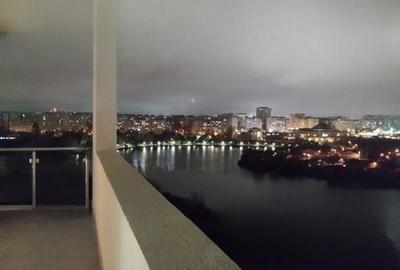 Apartament cu 3 camere decomandat în Fundeni