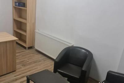 Spațiu comercial, de 133 mp, în Central - 6