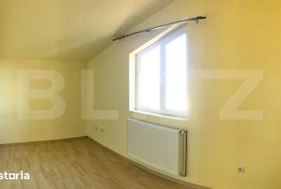 Casă cu 6 camere cu Teren 445 Mp în Răzvad - 8