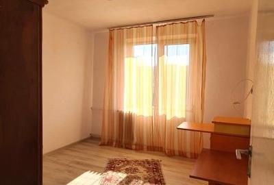 Apartament cu 3 camere decomandat în Rahova - 5