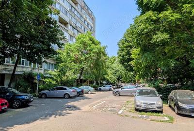 Apartament cu 2 camere semidecomandat în Berceni - 1