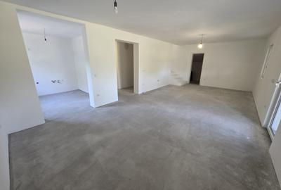 Casă individuală cu 8 camere cu Canalizare în Dudeștii Noi