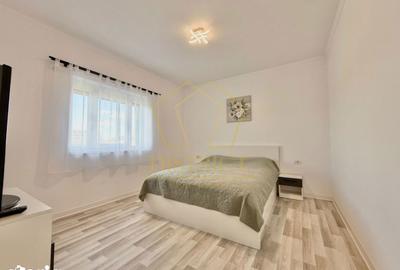 Casă cu 4 camere cu Teren 300 Mp în Dumbrăvița