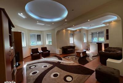 Casă cu 7 camere cu Teren 600 Mp în Central - 3